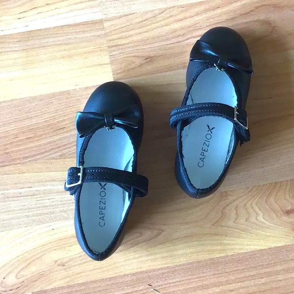 Beautiful Black Tap Dance Shoes - Picture 1 of 3